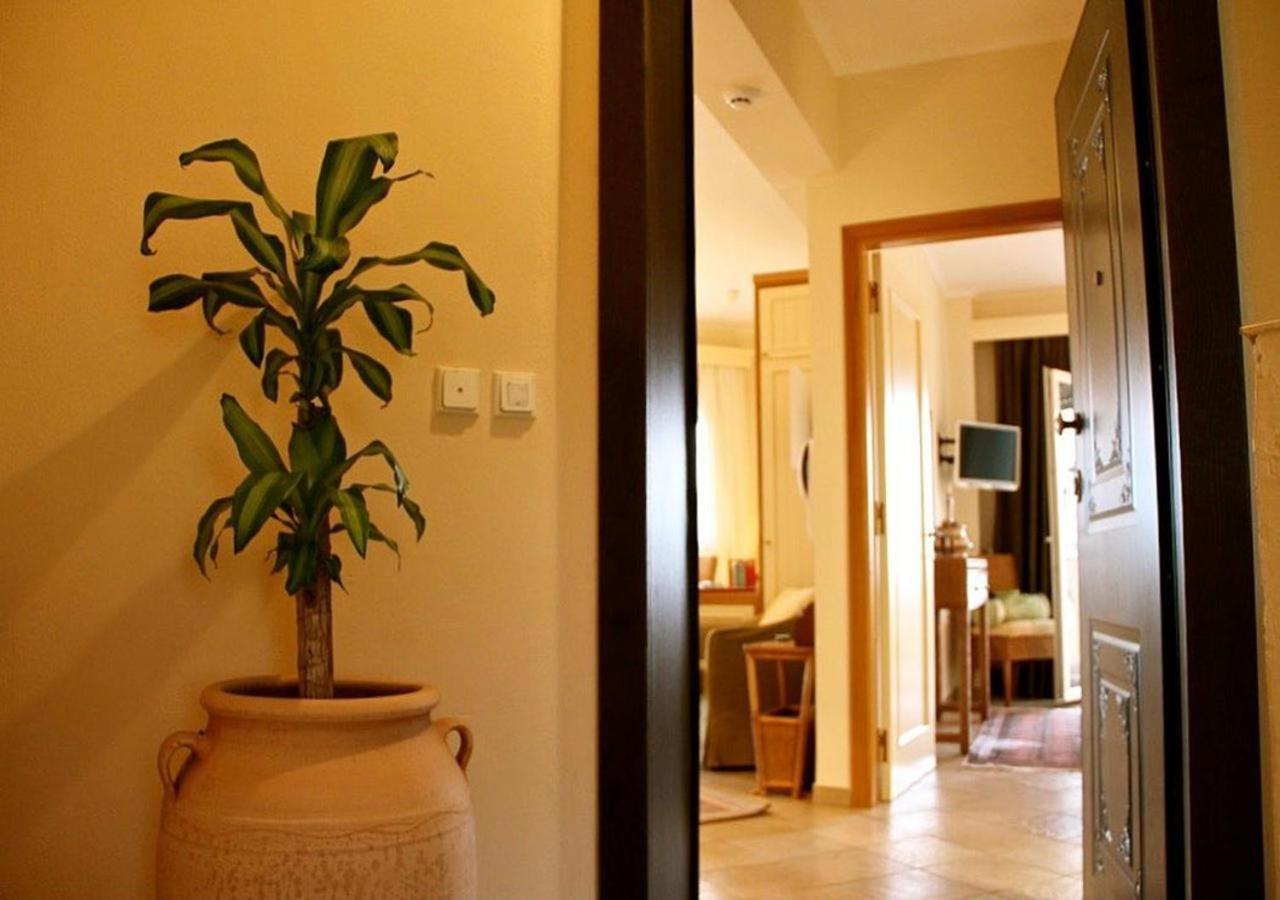 Luxurious Apartment With Sea & Mountain View 里托楚伦 外观 照片